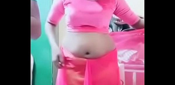  Swathi naidu sexy while dress changing to saree